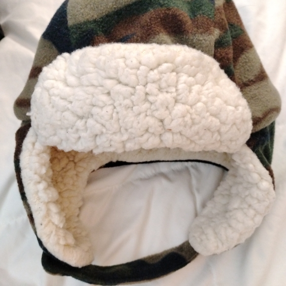 Trapper Hat - Picture 1 of 4